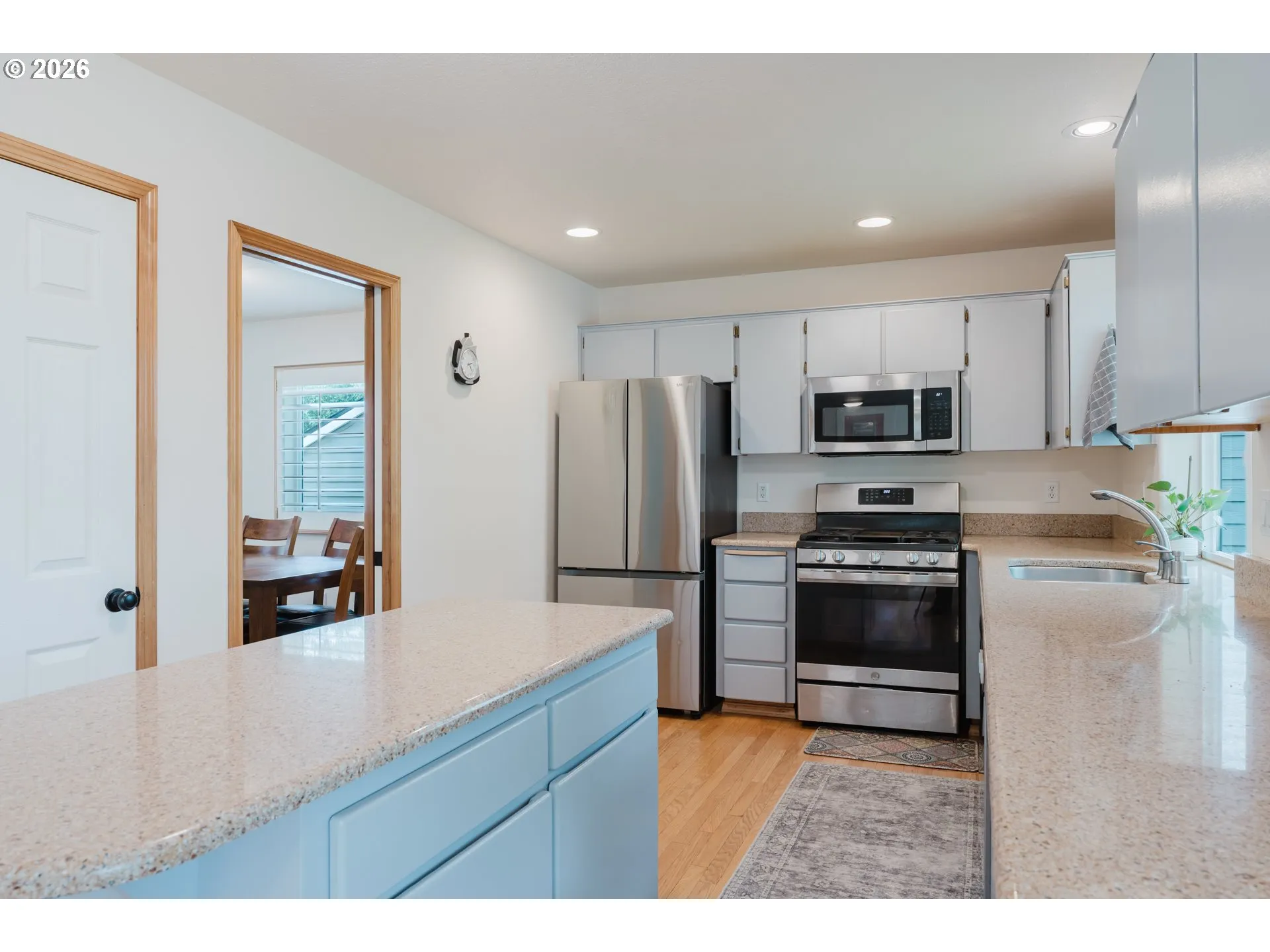 Kitchen/Dining Room-Island