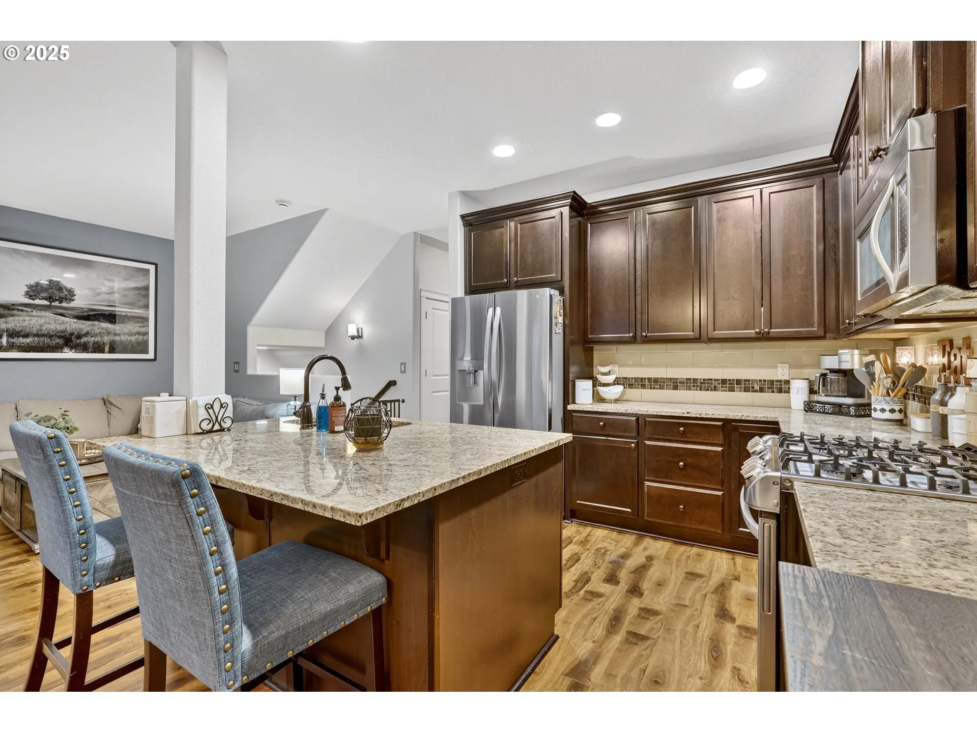 Kitchen-Island