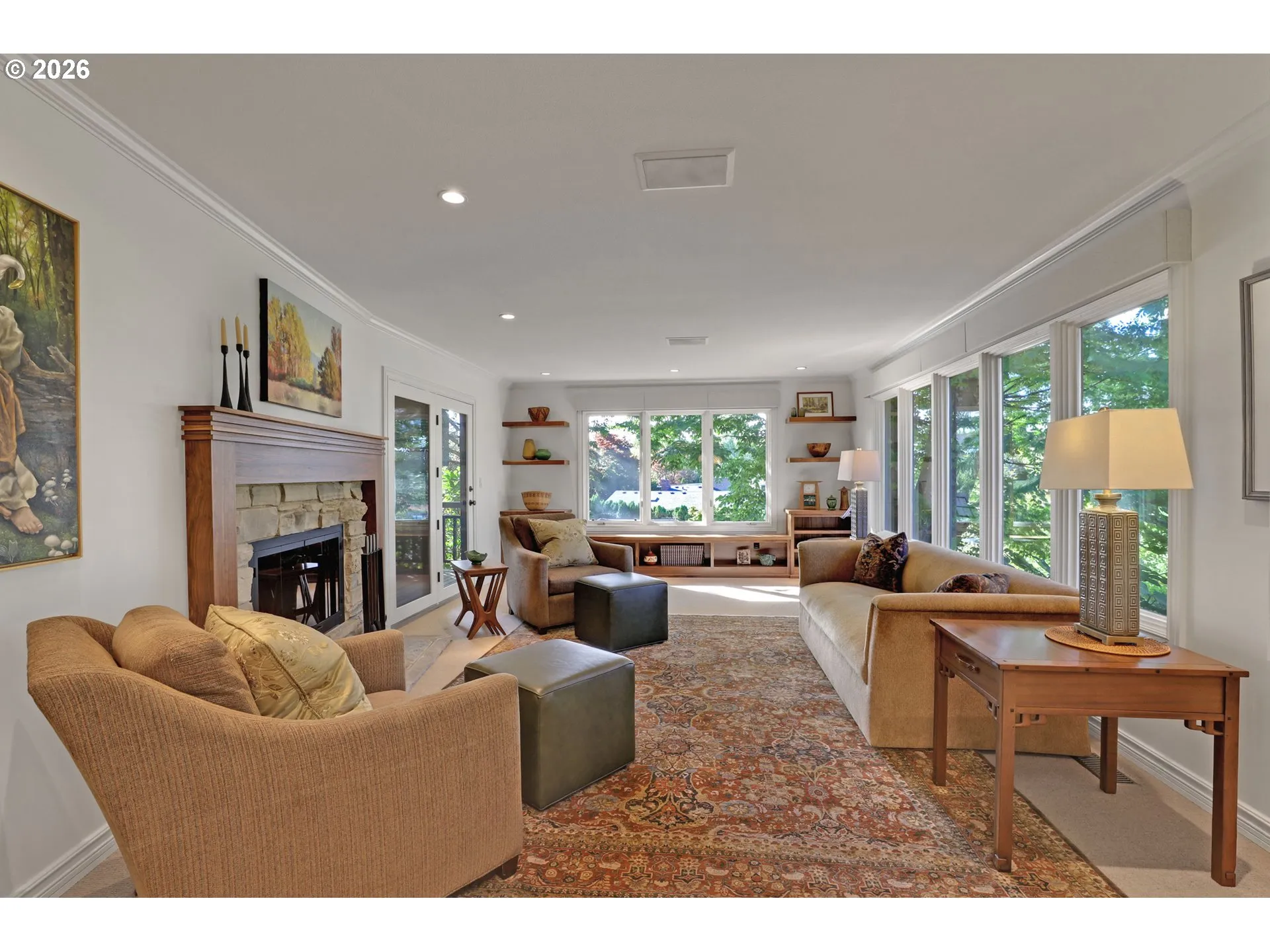 Living Room-Fireplace