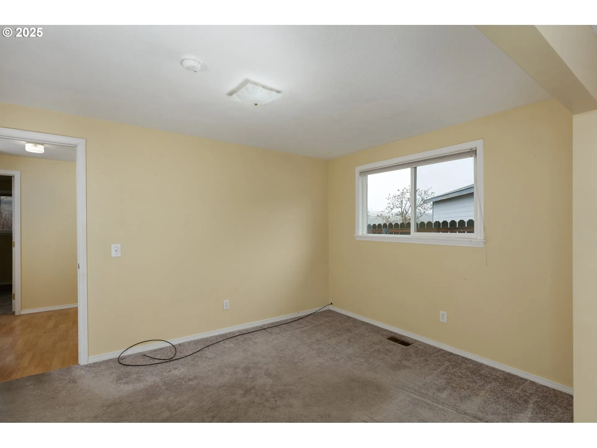 Bedroom, Primary