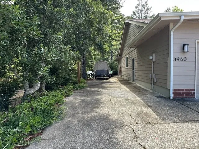 RV Parking-Side