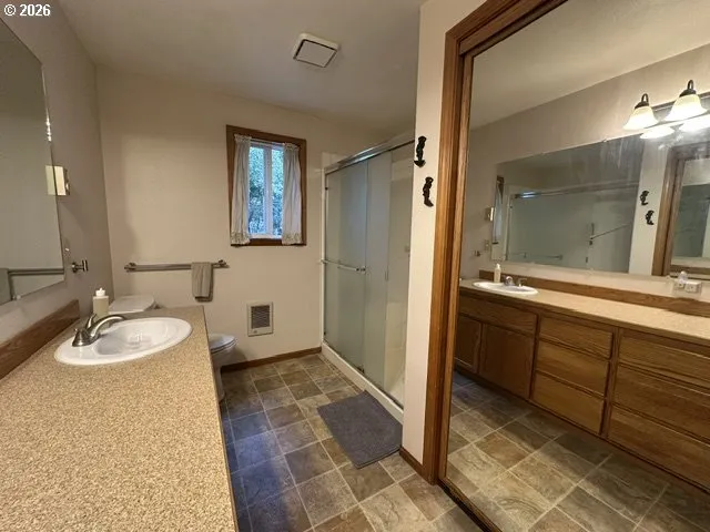 Bathroom-Walk in Shower