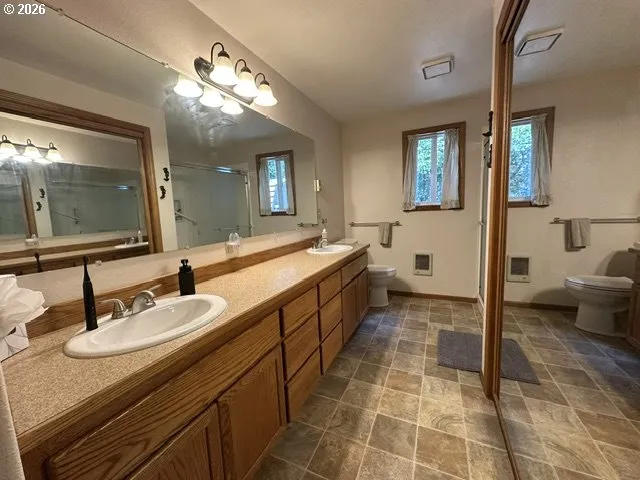 Bathroom-Double Sinks