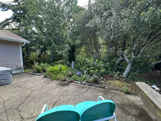 Yard-Back