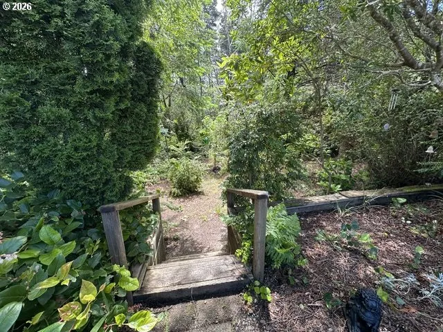 Yard-Back