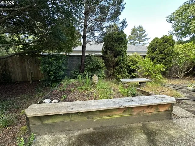 Yard-Back