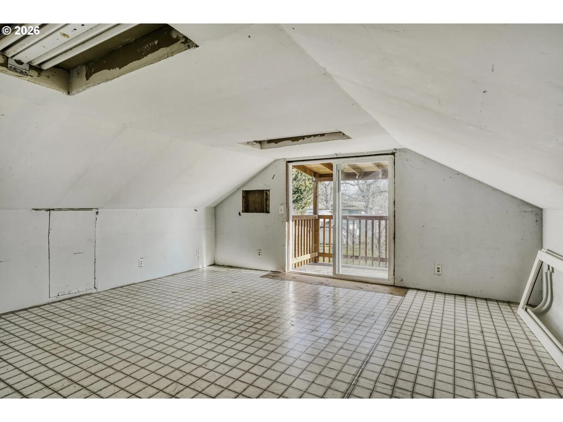 Bonus Room-Unfinished