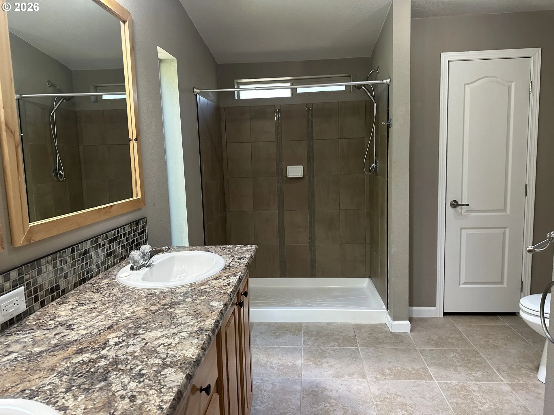 Bathroom-Walk in Shower