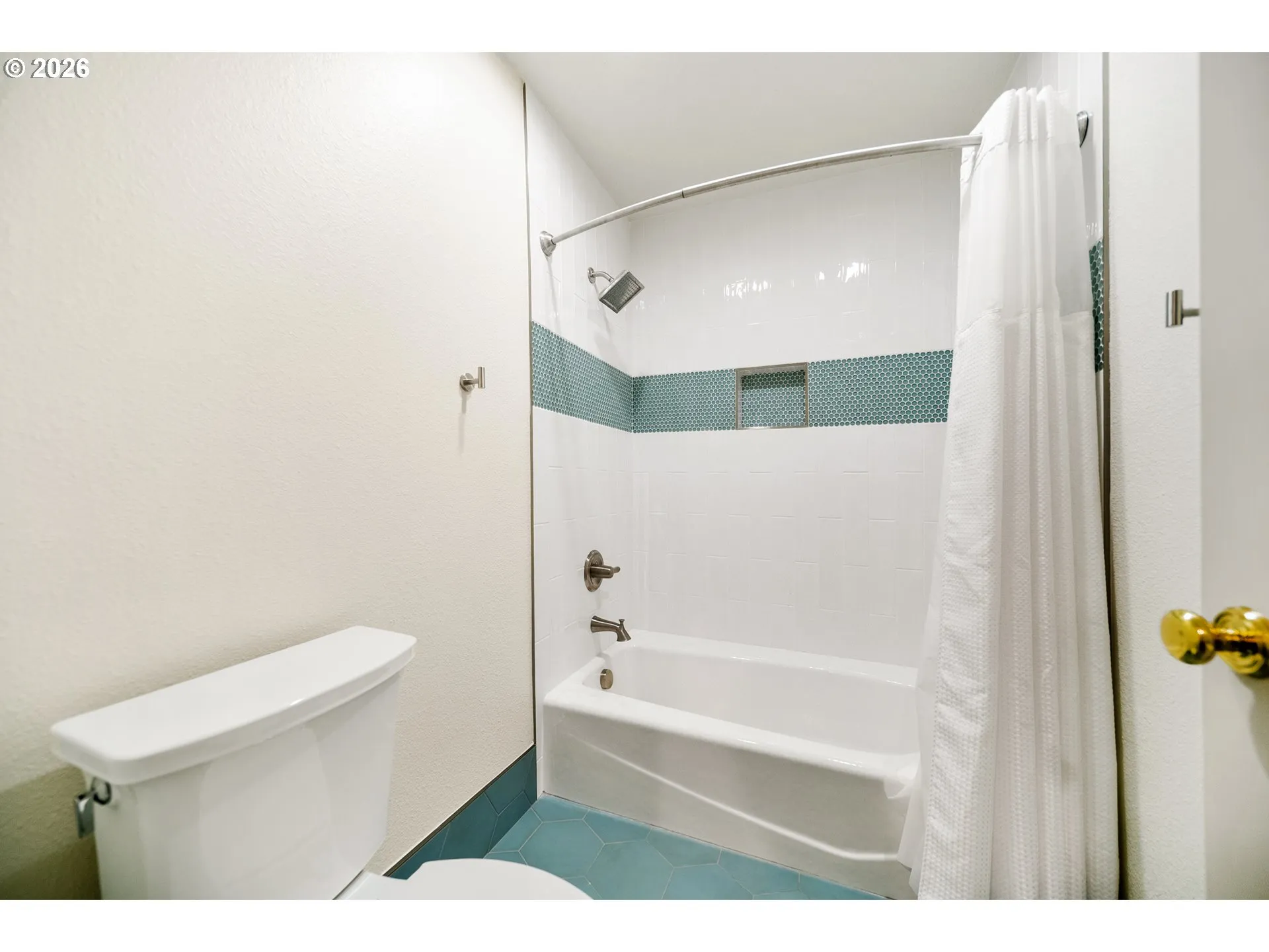 Bathroom-Upper