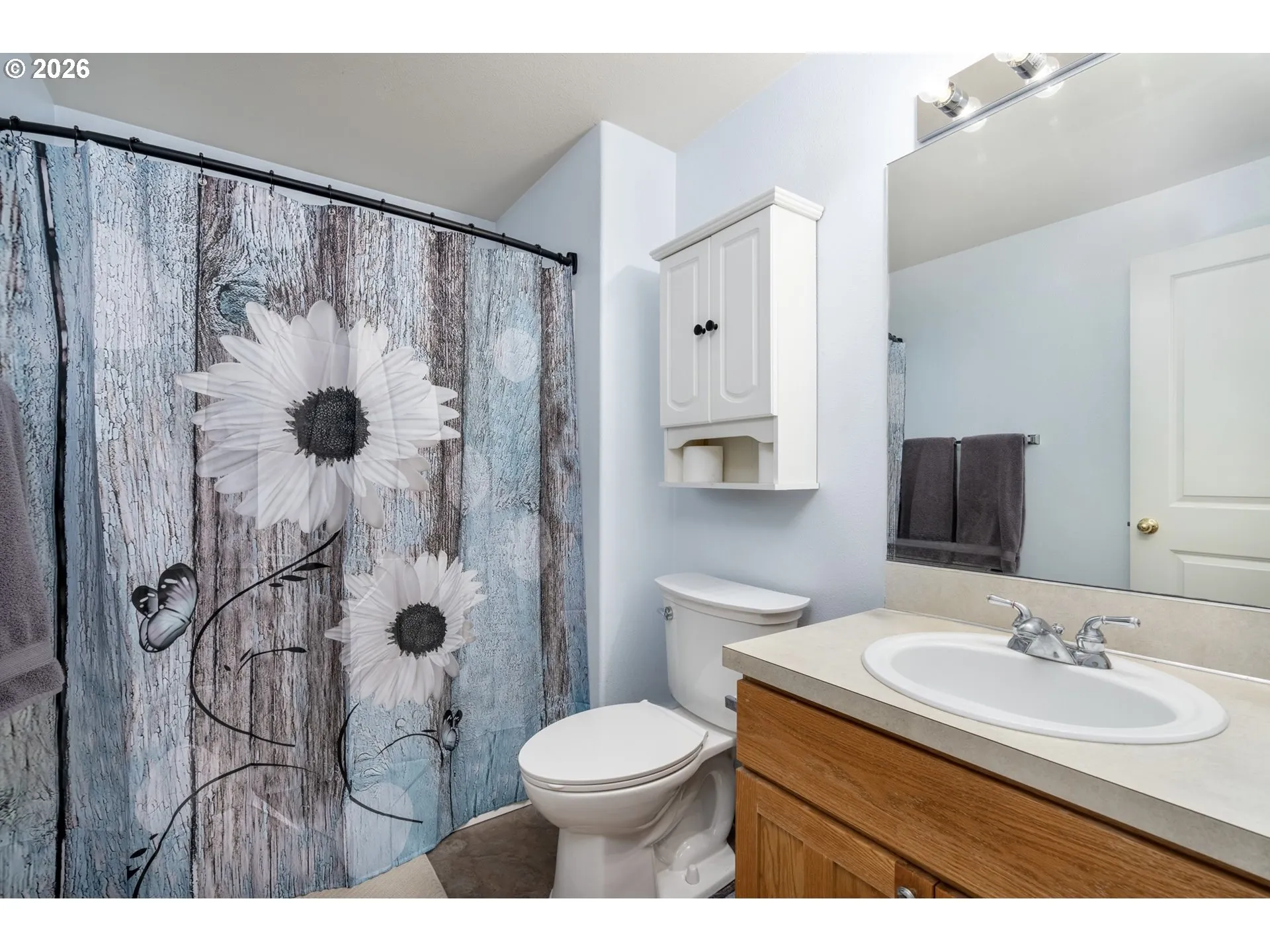 Bathroom-Upper