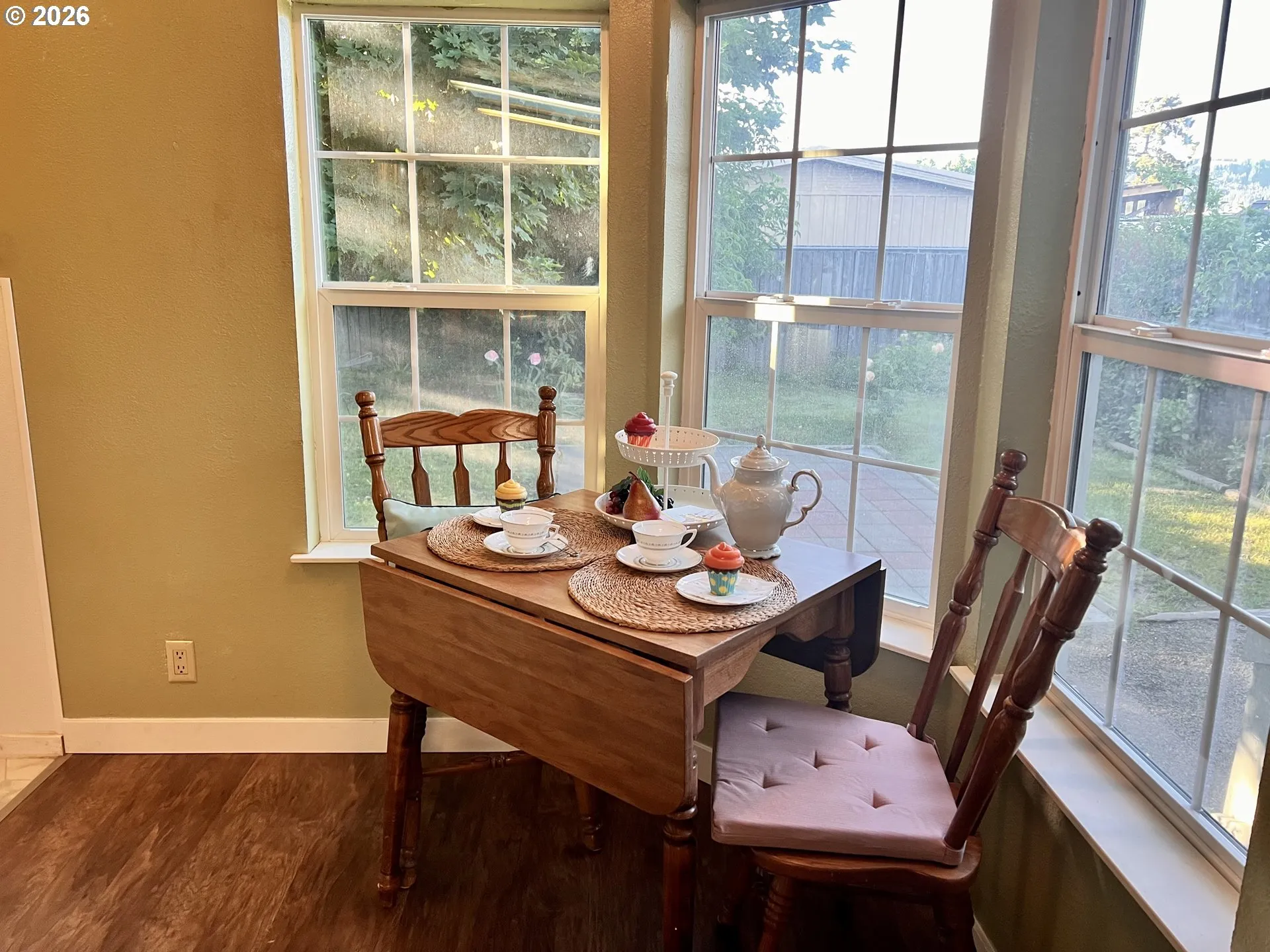 Kitchen/Nook-Eating Area