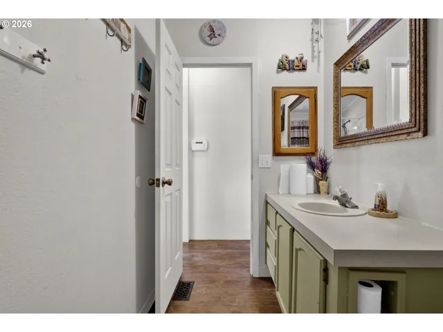 Bathroom-Hall