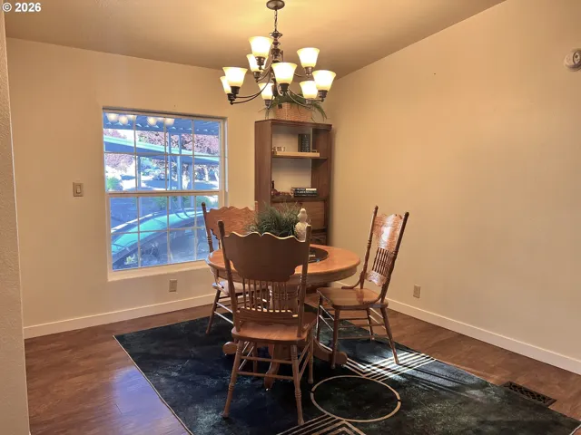 Dining Room-Formal