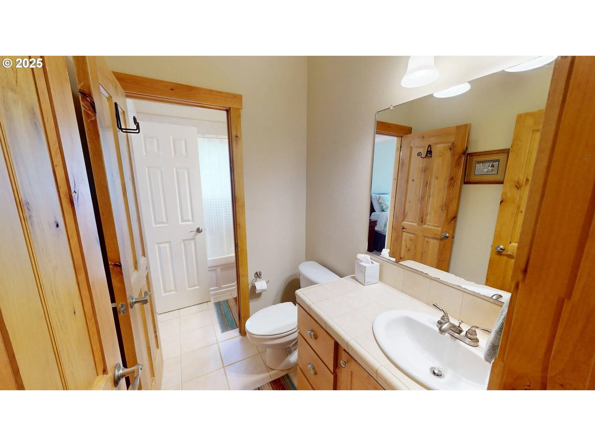 Bathroom-Upper