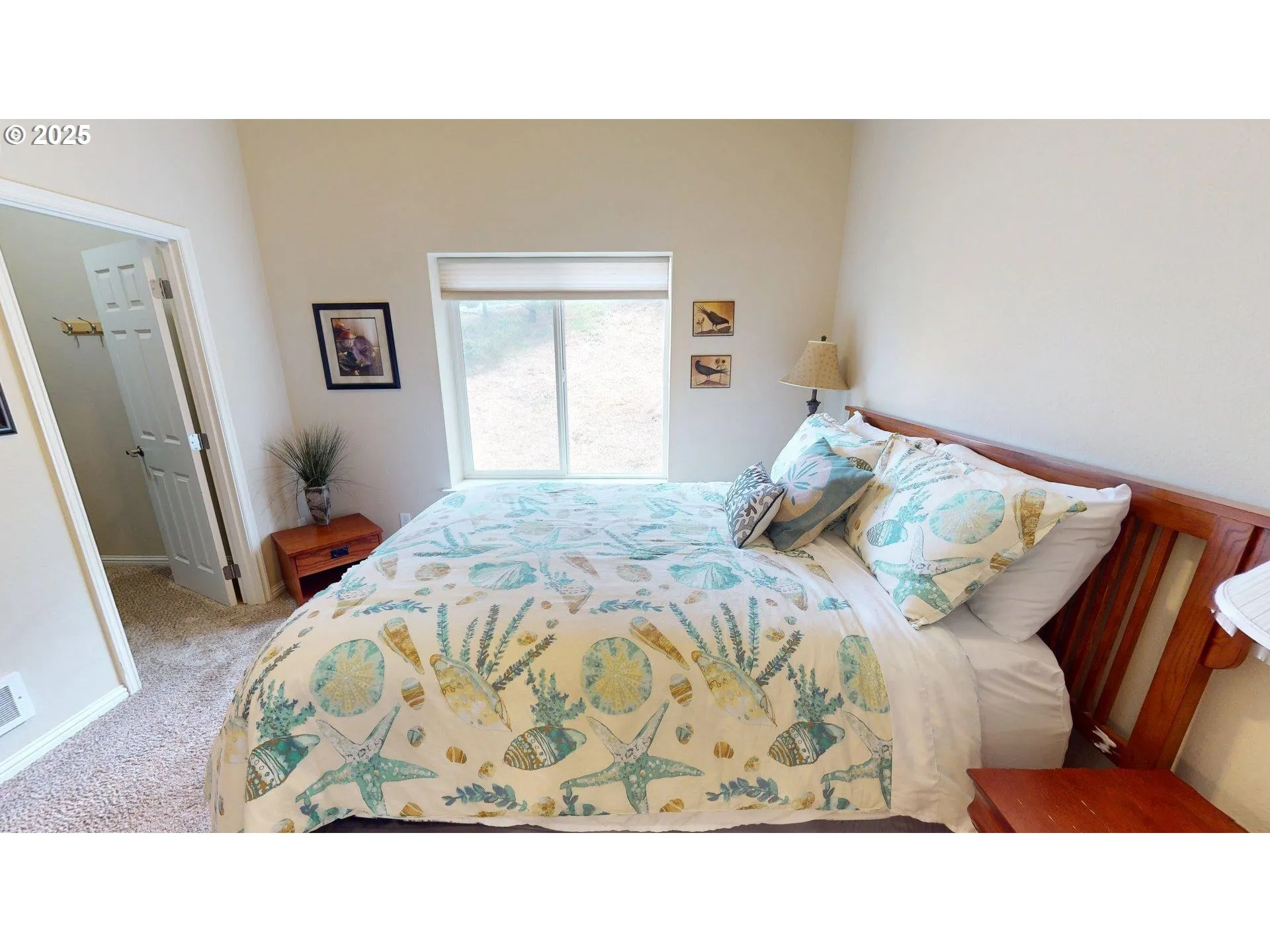 Primary Bedroom-Upper