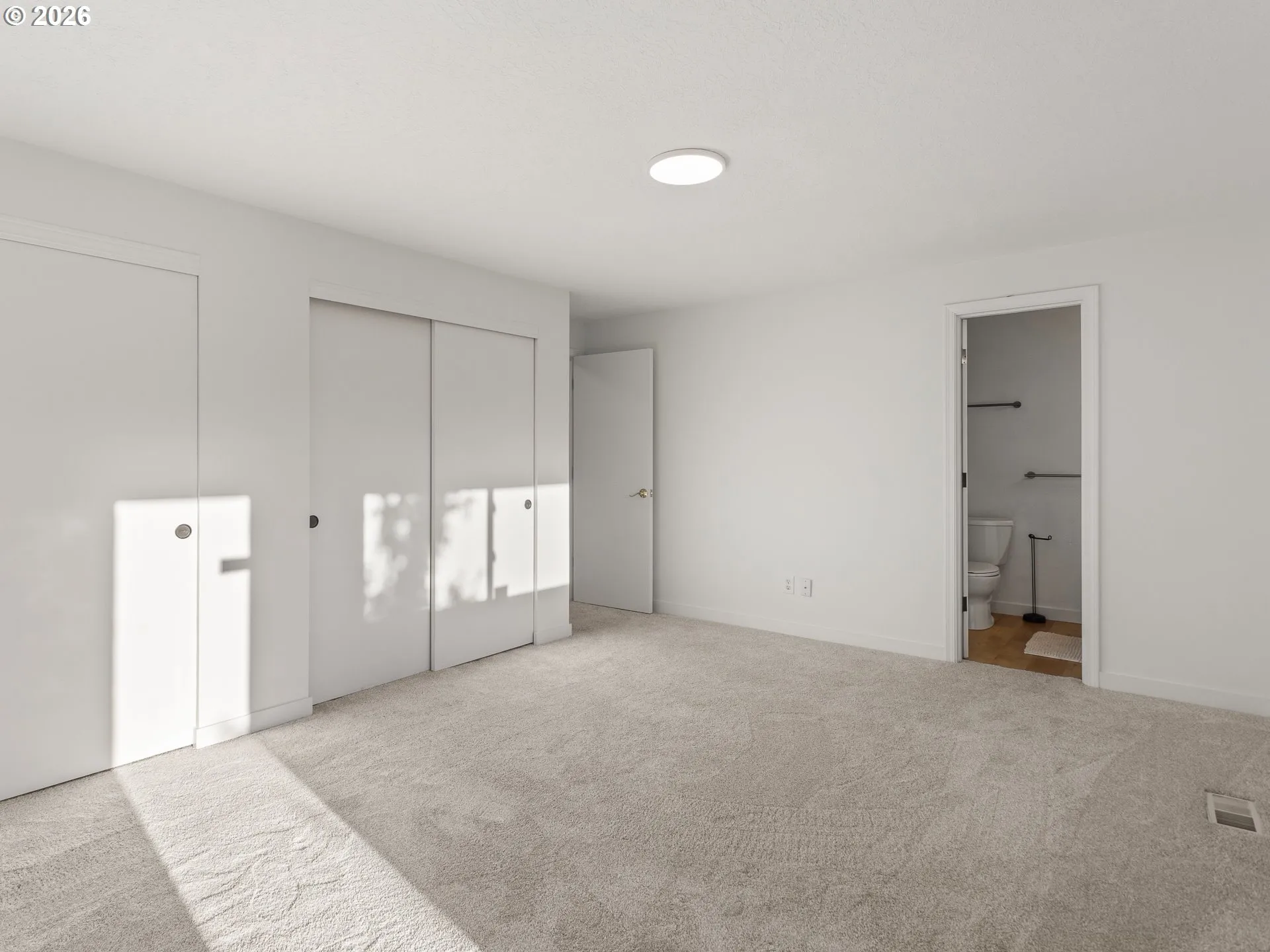 Bedroom, Owner's Suite-Upper