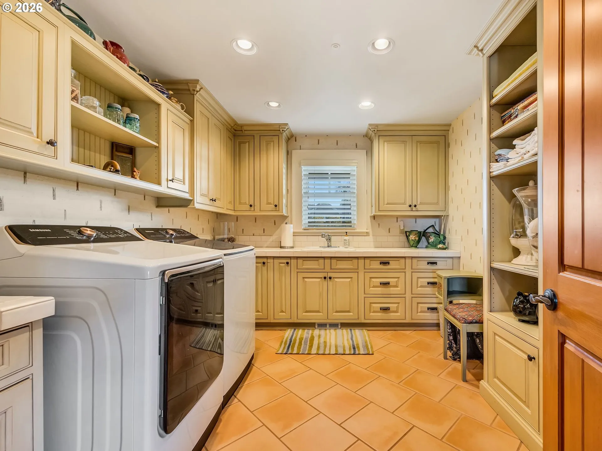 Laundry-Main
