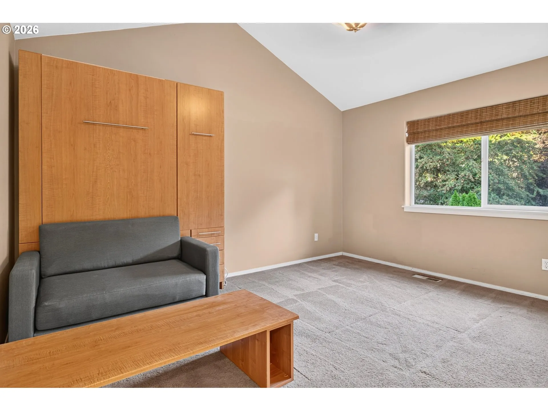 Bedroom, Primary