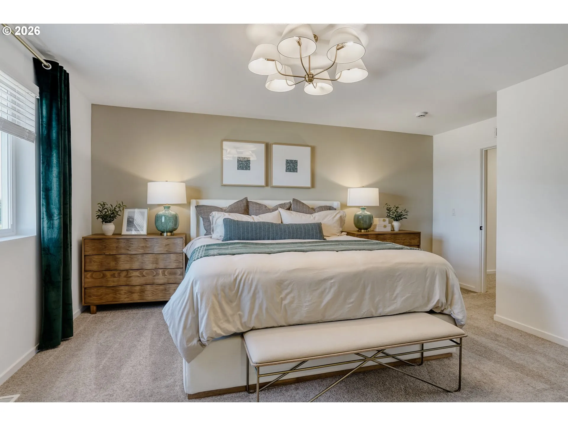 Bedroom, Primary
