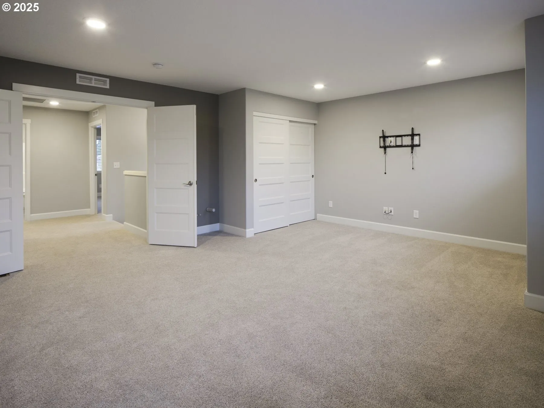 Bonus Room-Upper