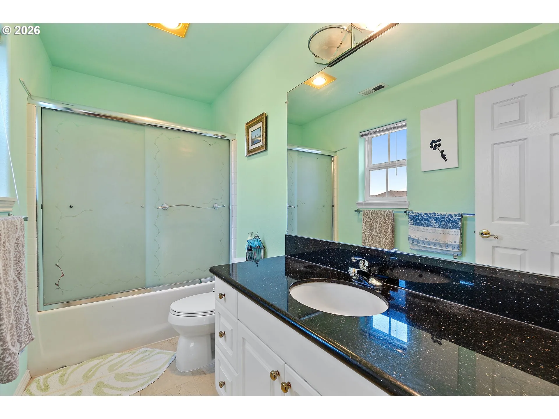 Bathroom-Upper