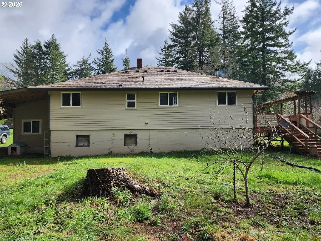 Exterior-Rear