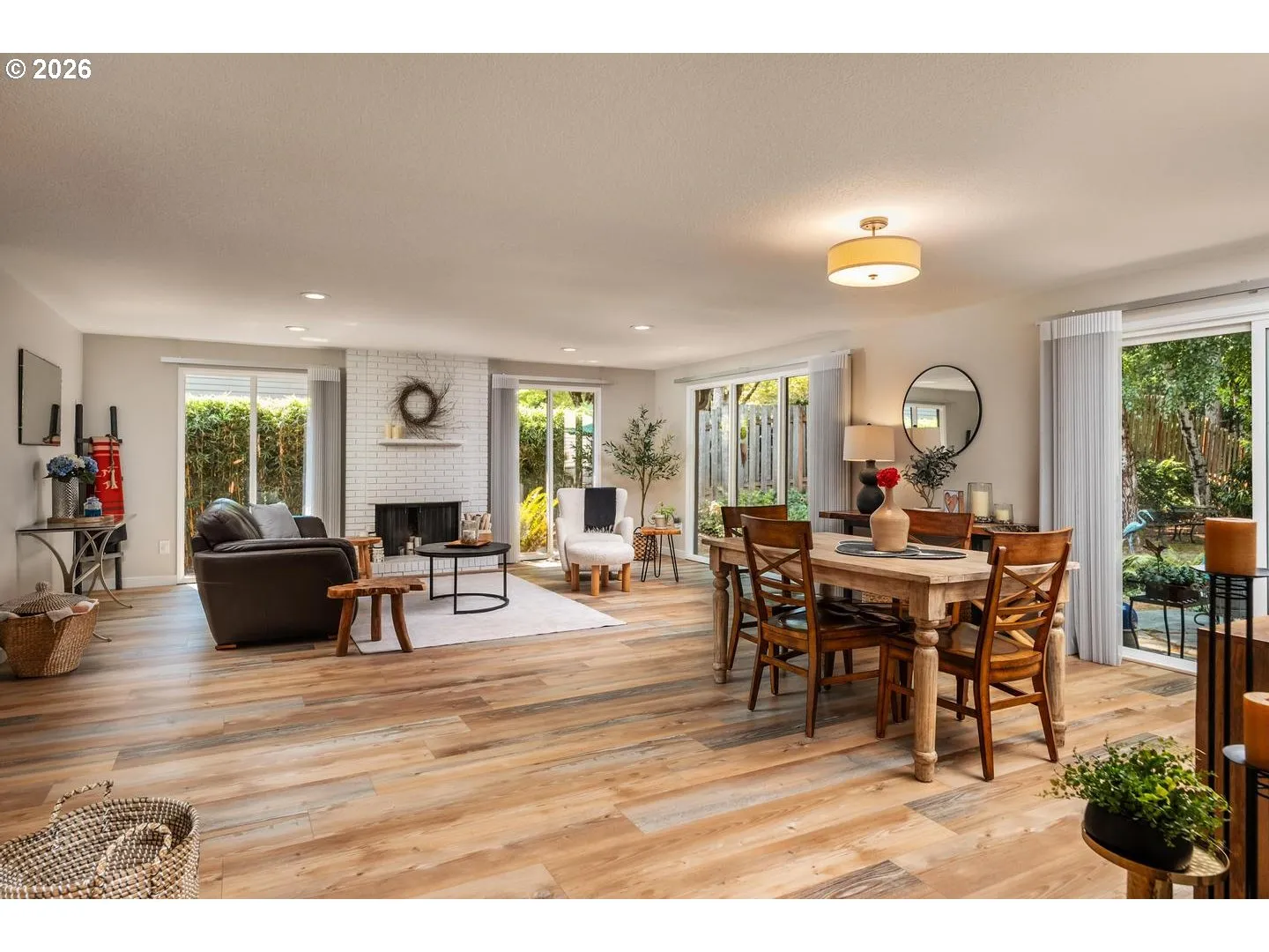 Living Room/Dining Room