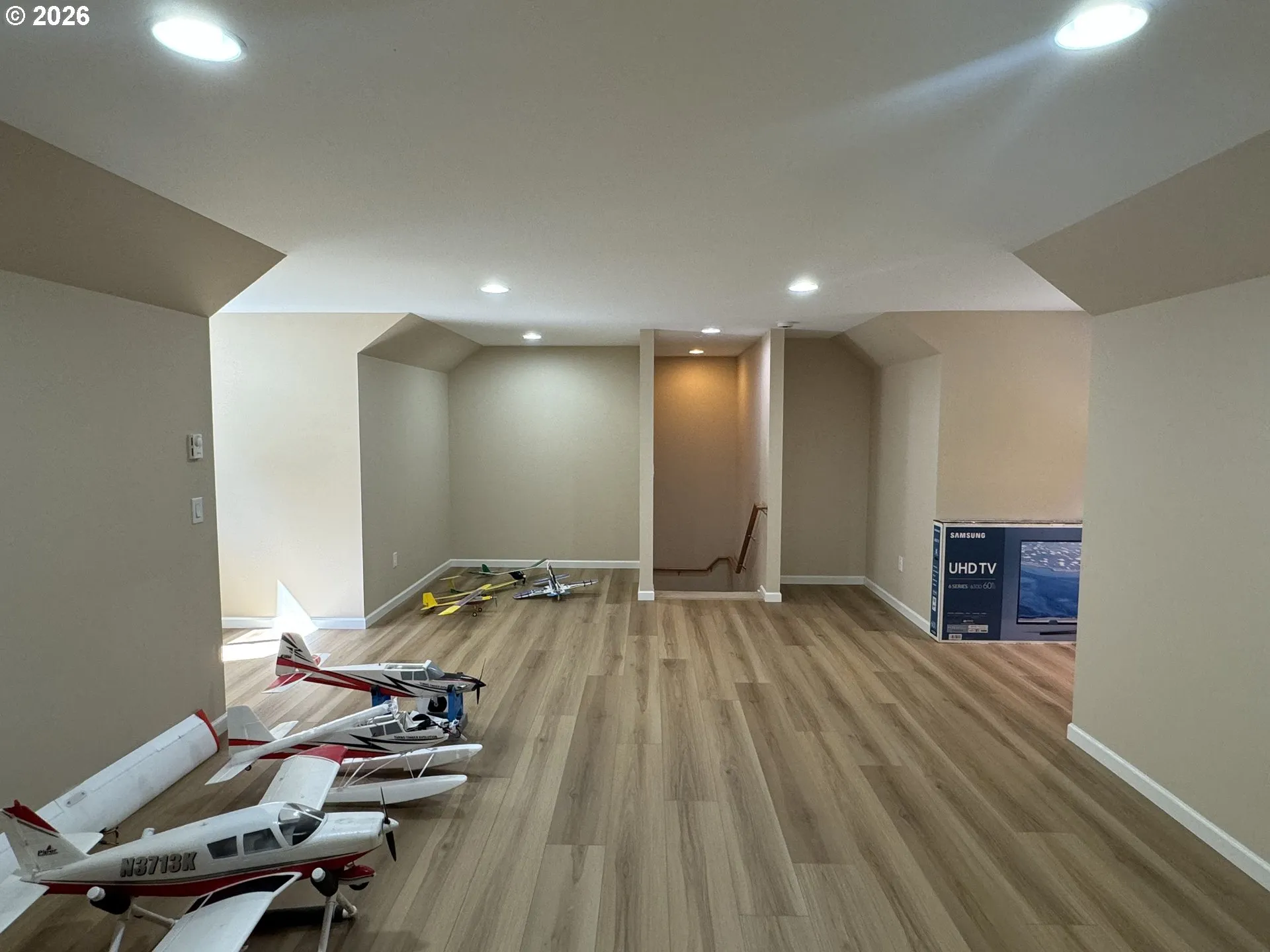 Bonus Room-Upper
