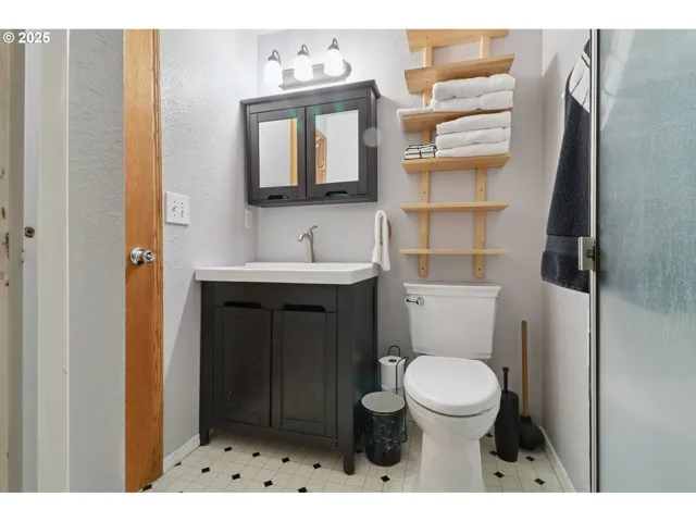 Primary Bedroom-Second Primary