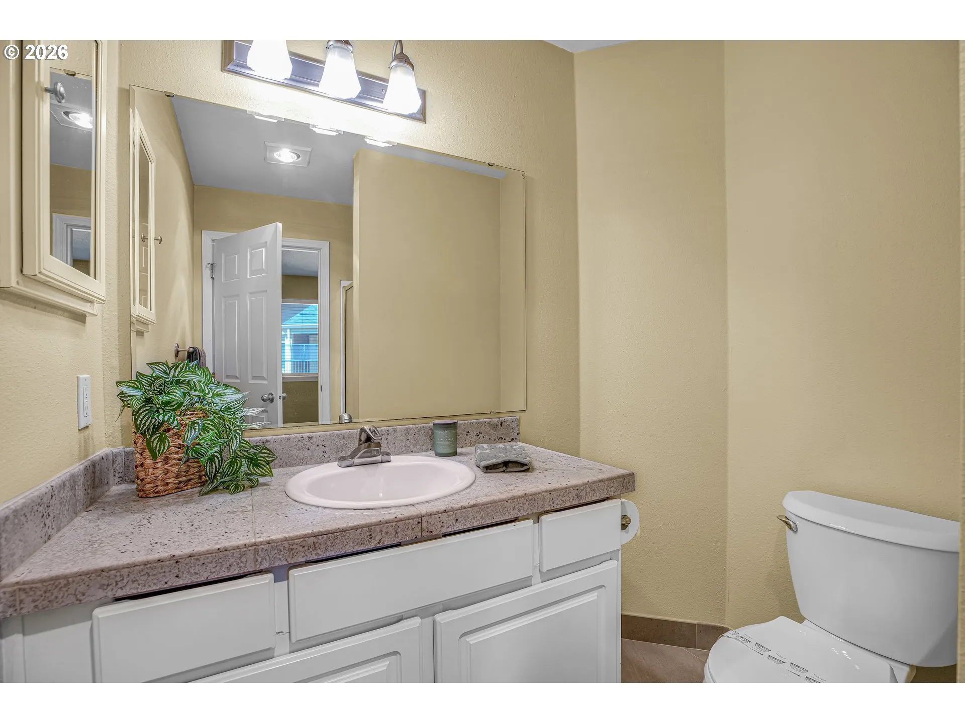 Bathroom, Attached