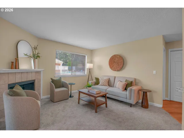 Living Room-Fireplace