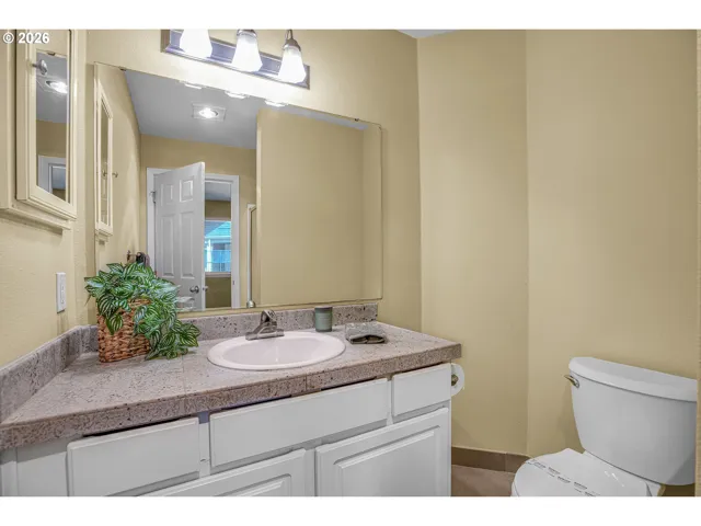 Bathroom, Attached