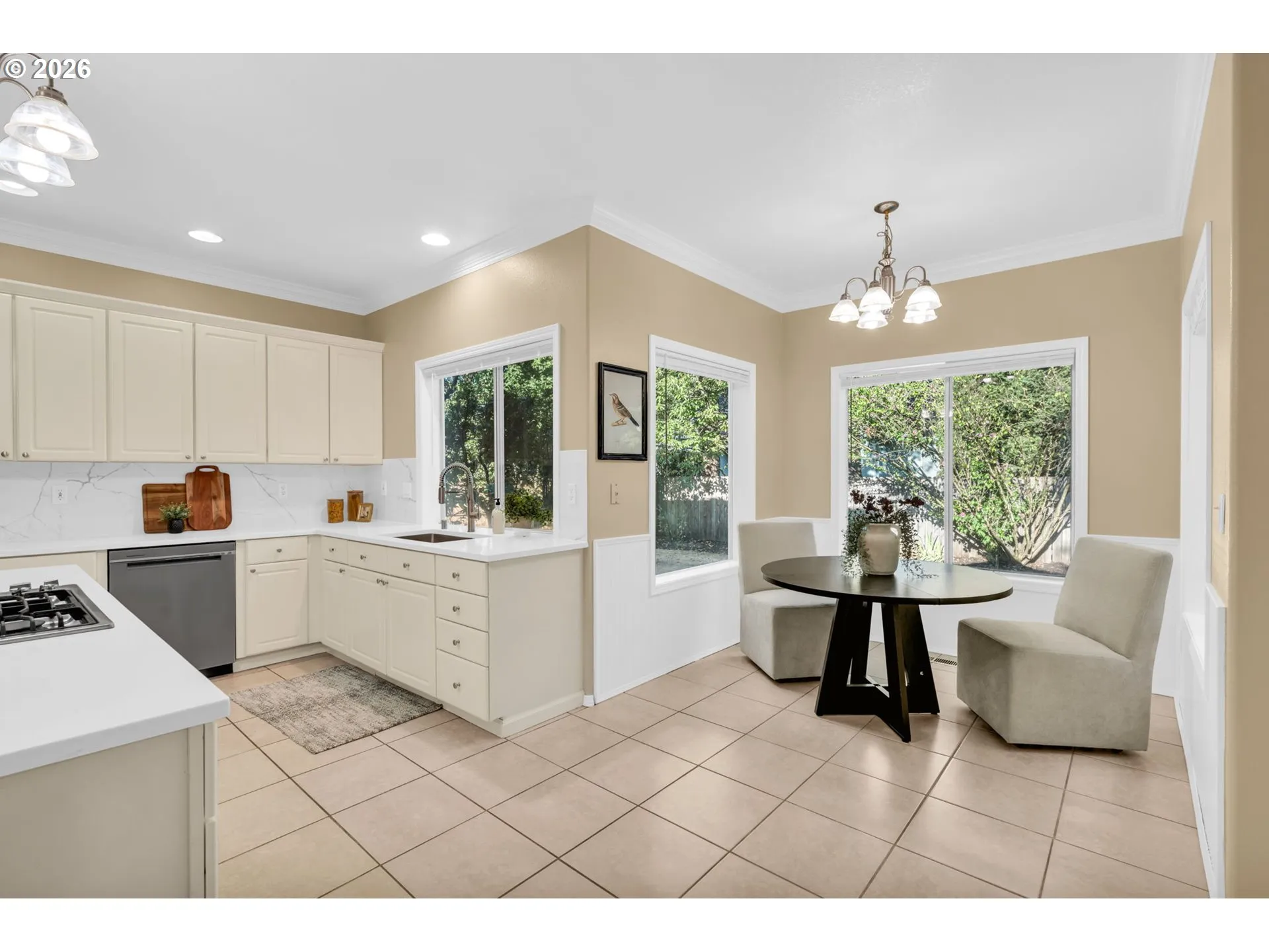 Kitchen-Eating Area