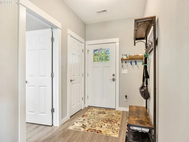Entrance/Foyer