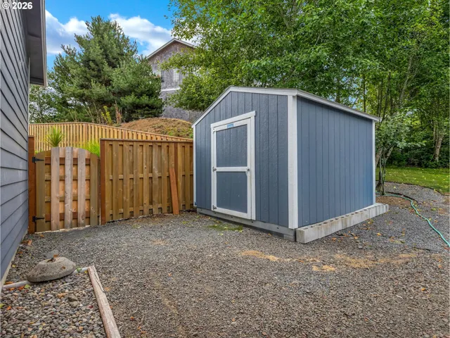 Shed