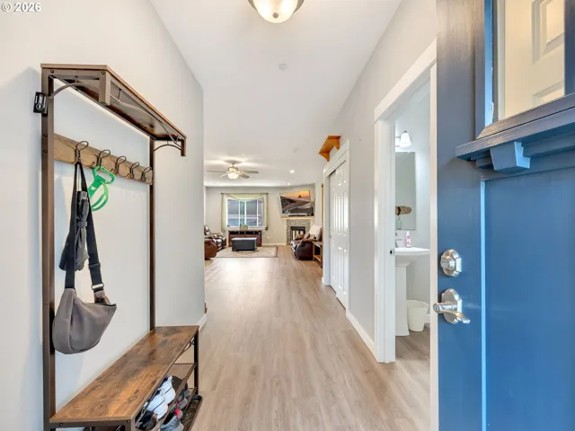 Entrance/Foyer