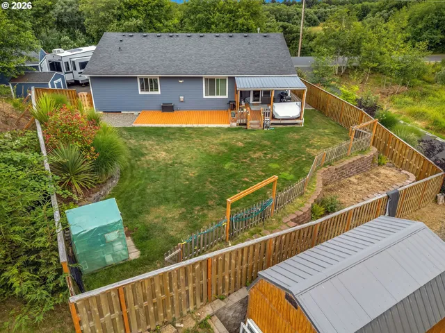 Yard-Back