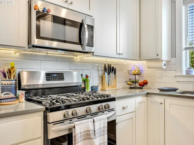 Kitchen-Oven