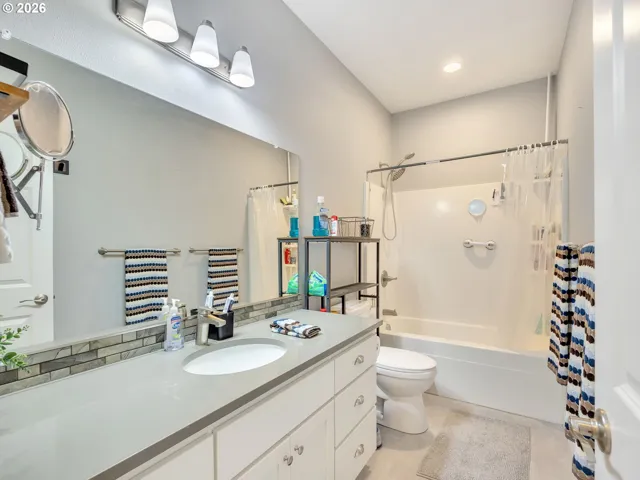 Bathroom-Hall
