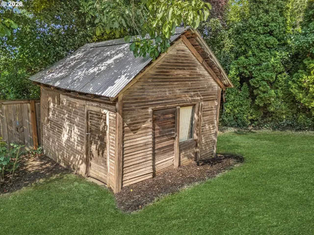 Shed