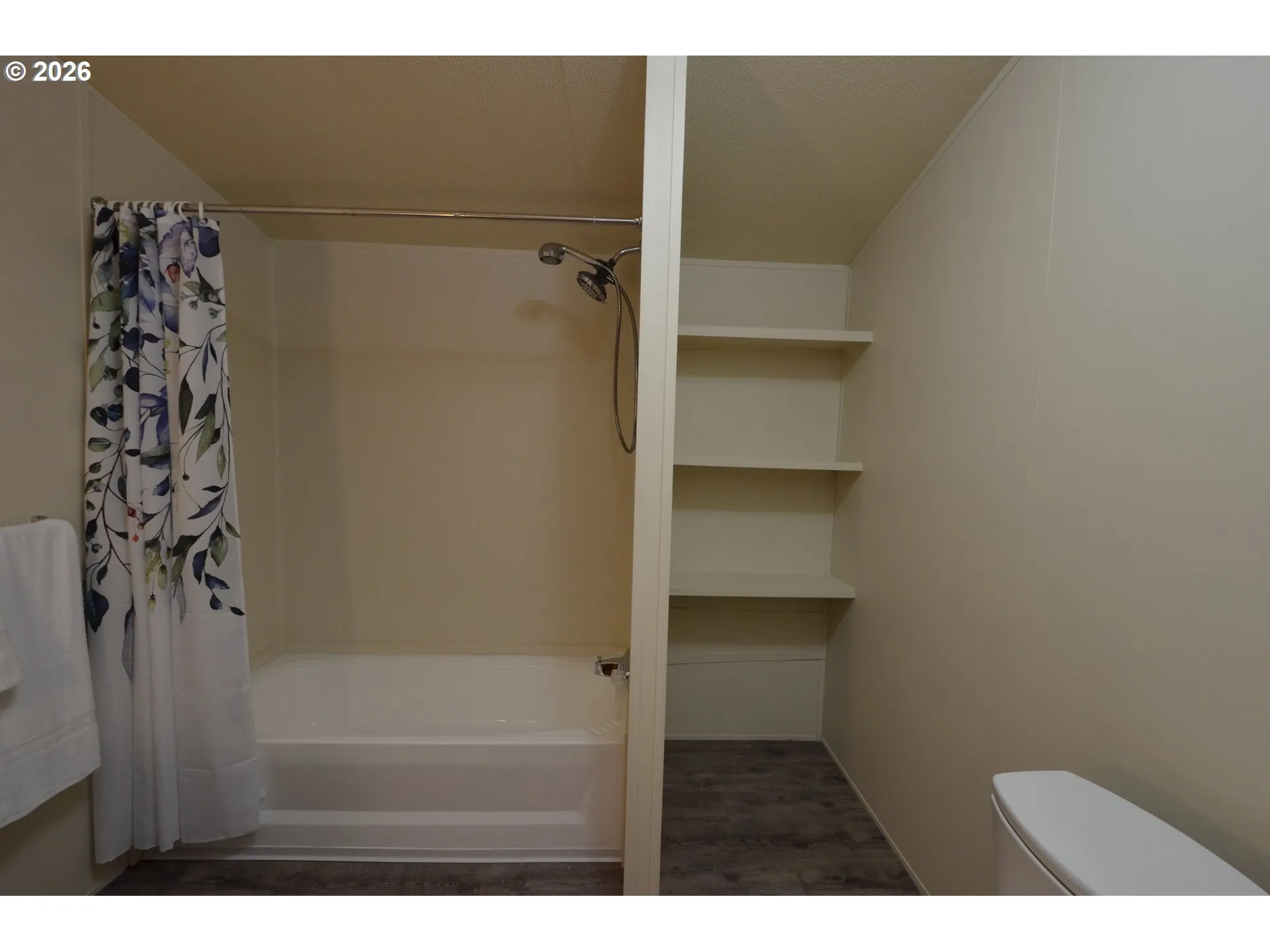 Owner's Suite Bathroom-Full Bathroom