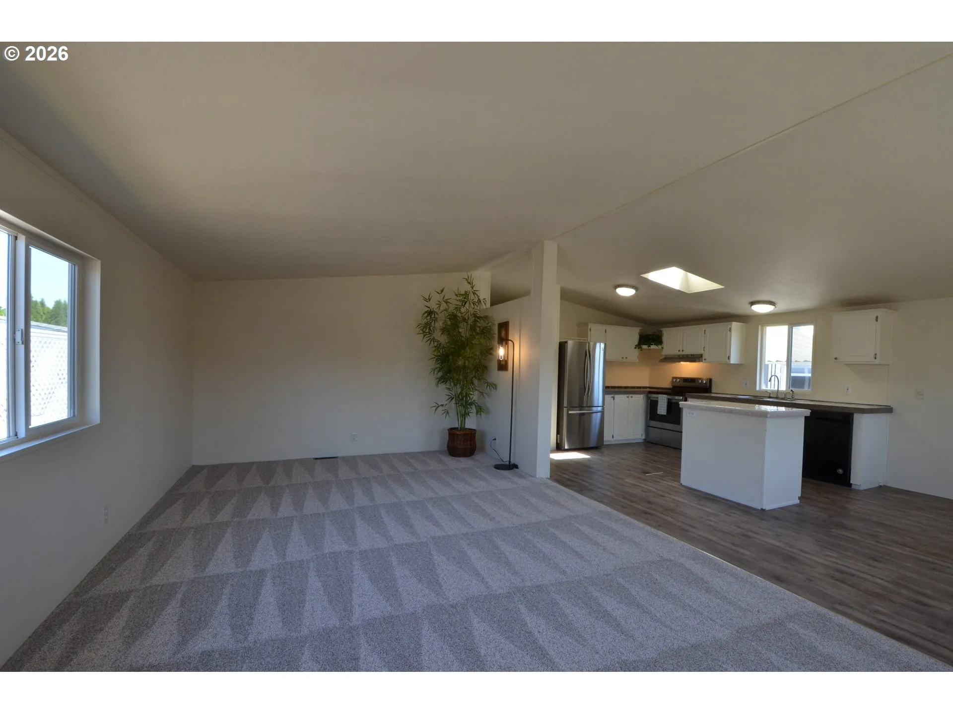 Living Room-Vaulted Ceilings