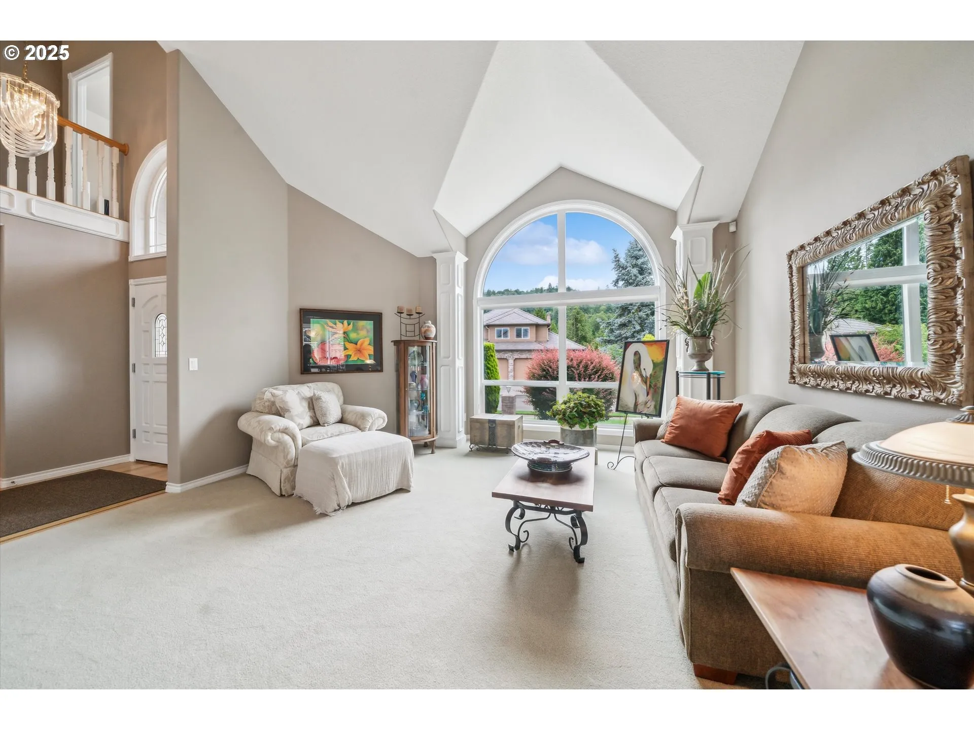 Living Room-Vaulted Ceilings