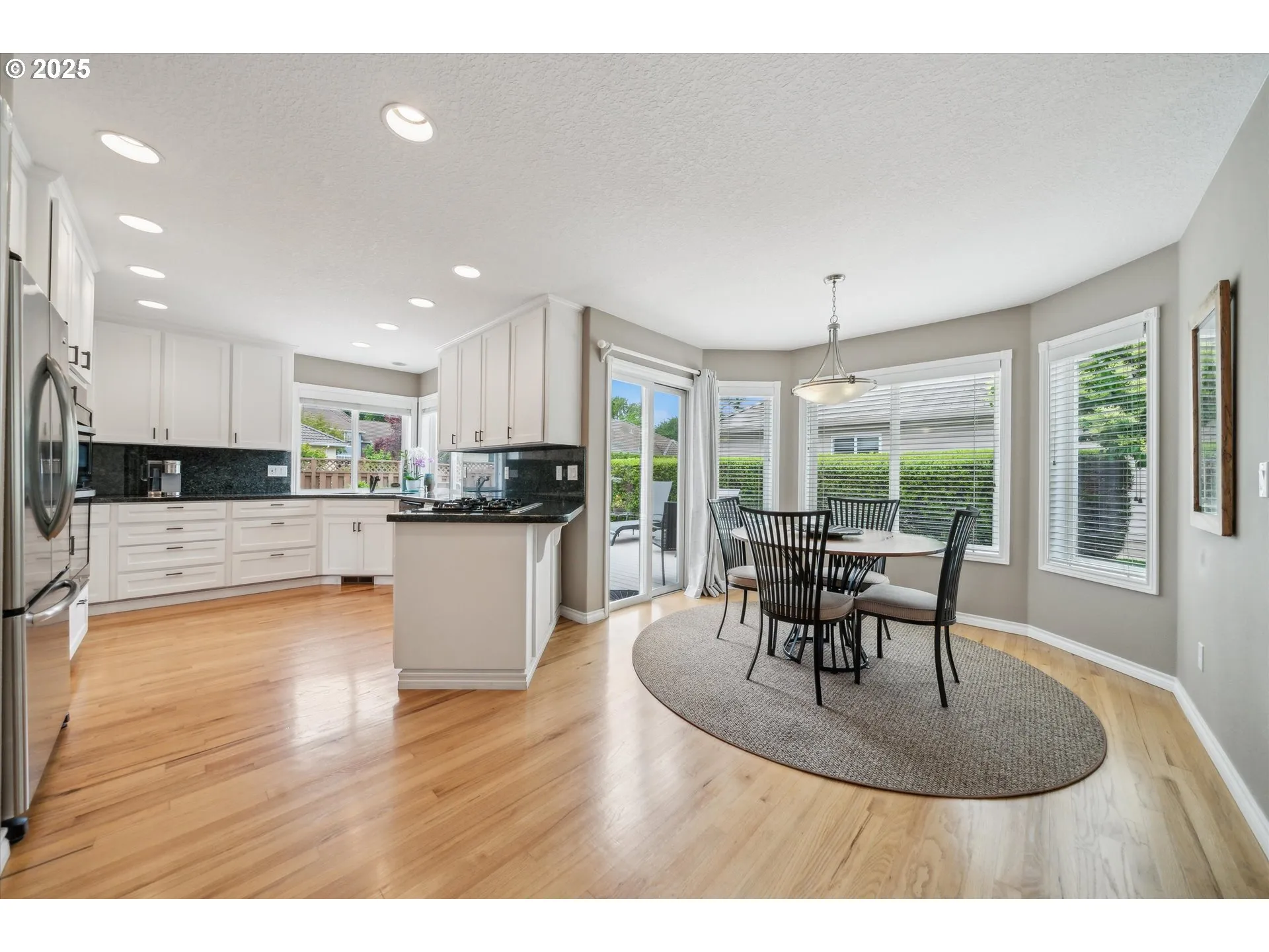 Kitchen/Nook-Eating Area