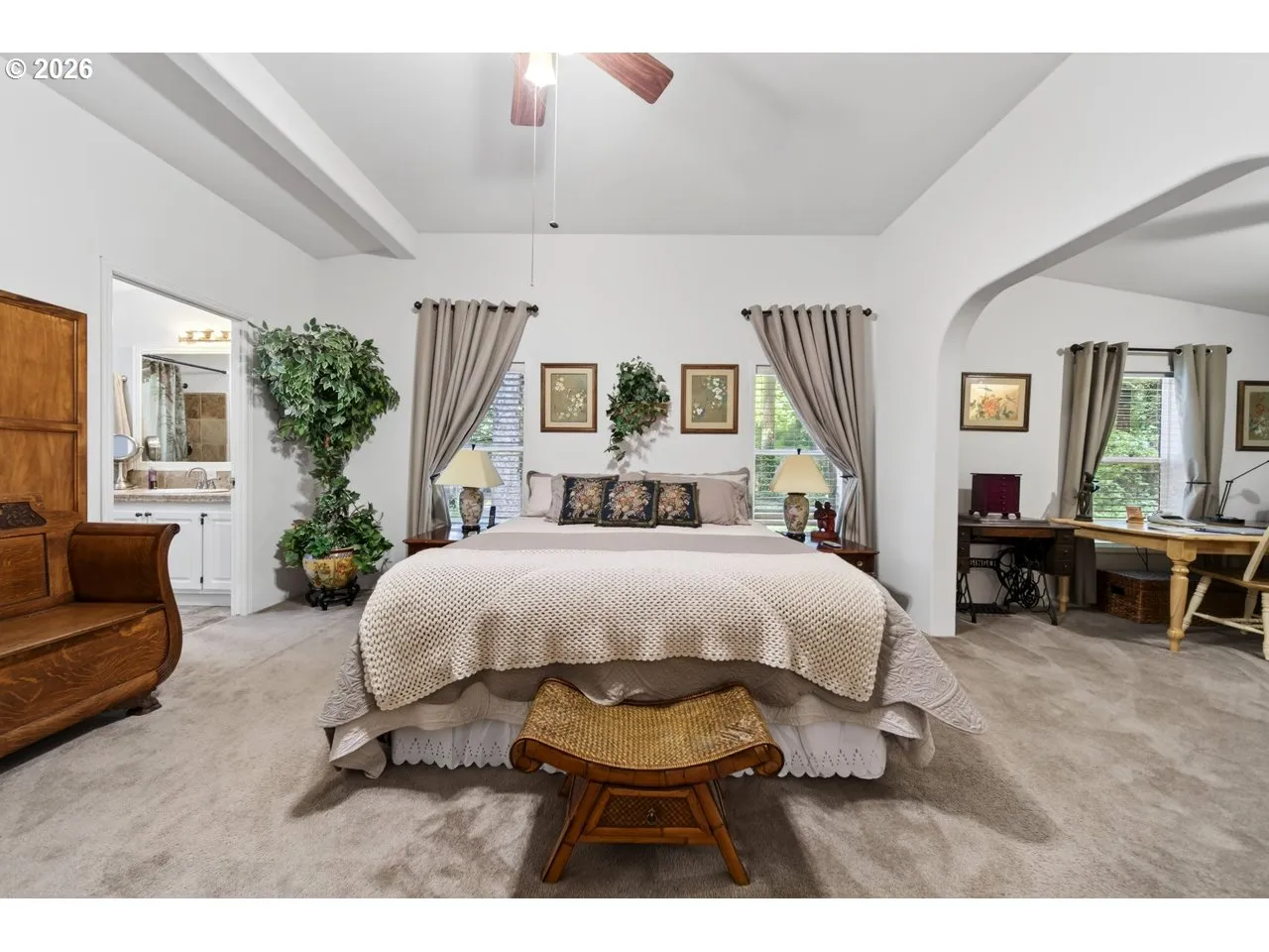 Bedroom, Primary