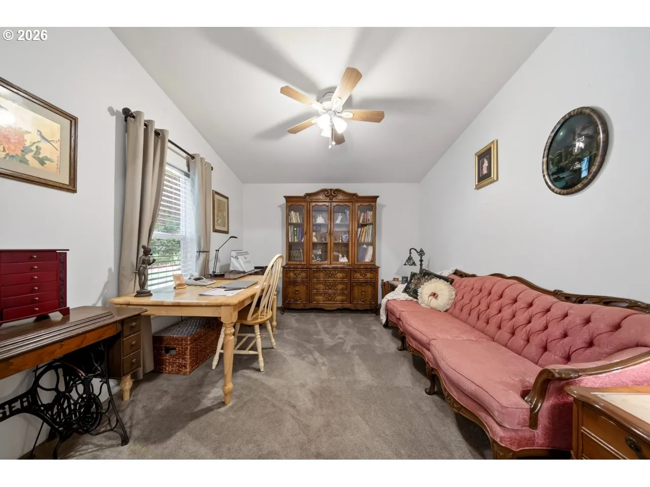 Den/Office-Ceiling Fan