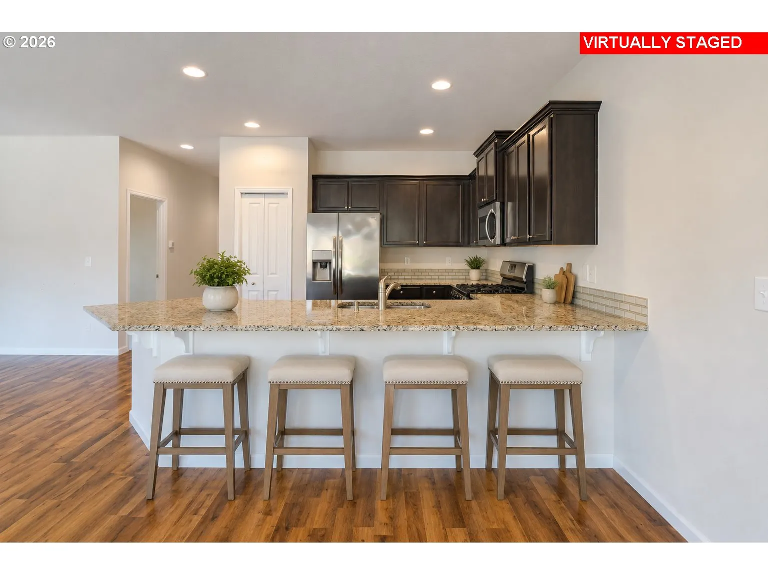 Kitchen-Eating Area