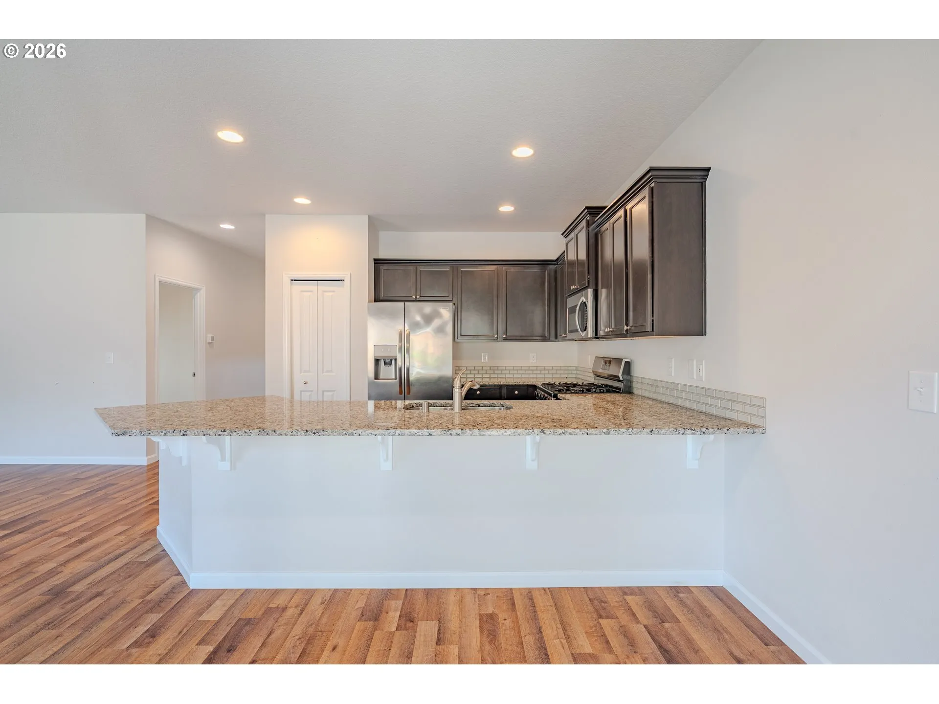 Kitchen-Eating Area