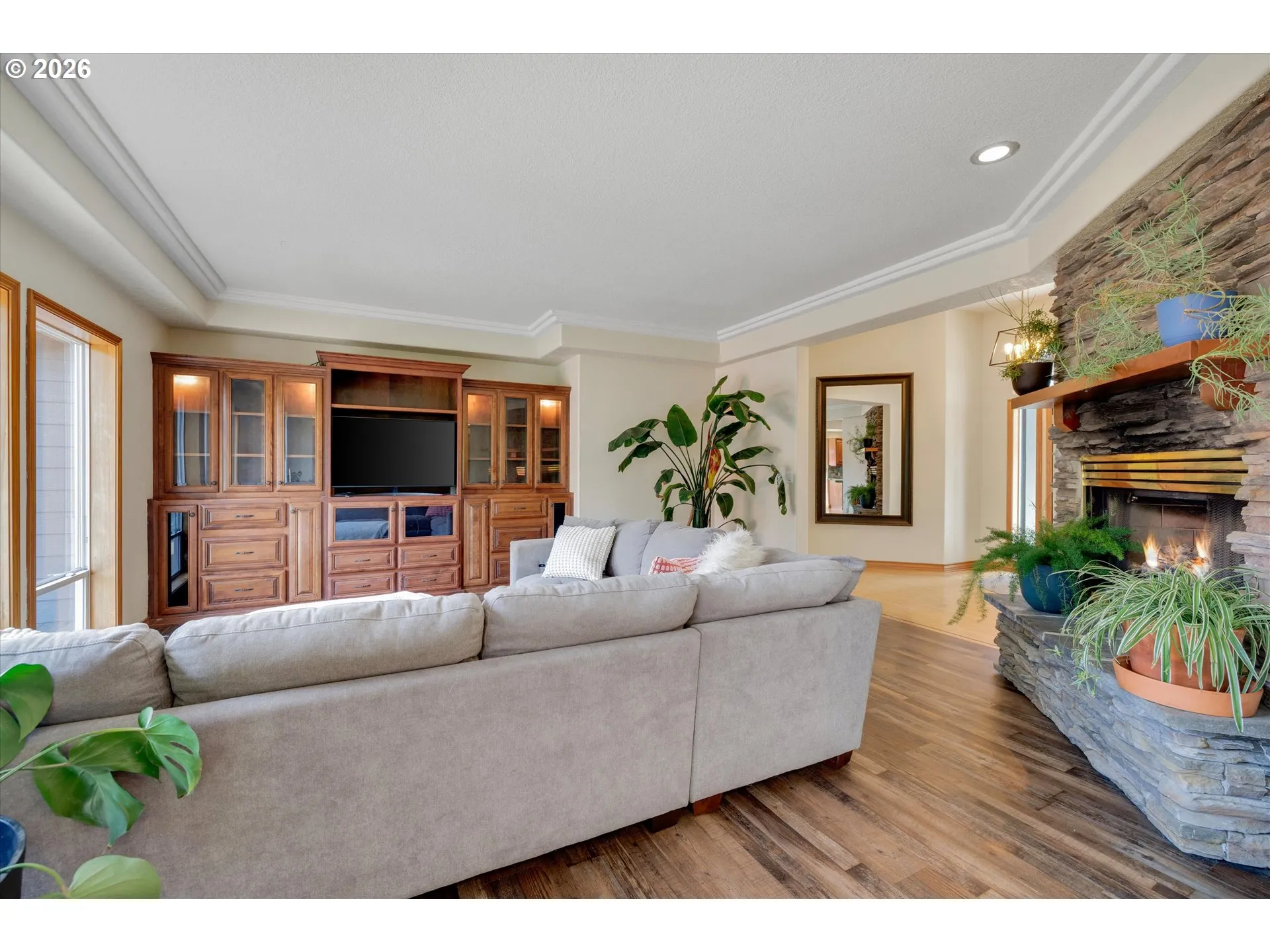 Living Room-Built-In Shelving
