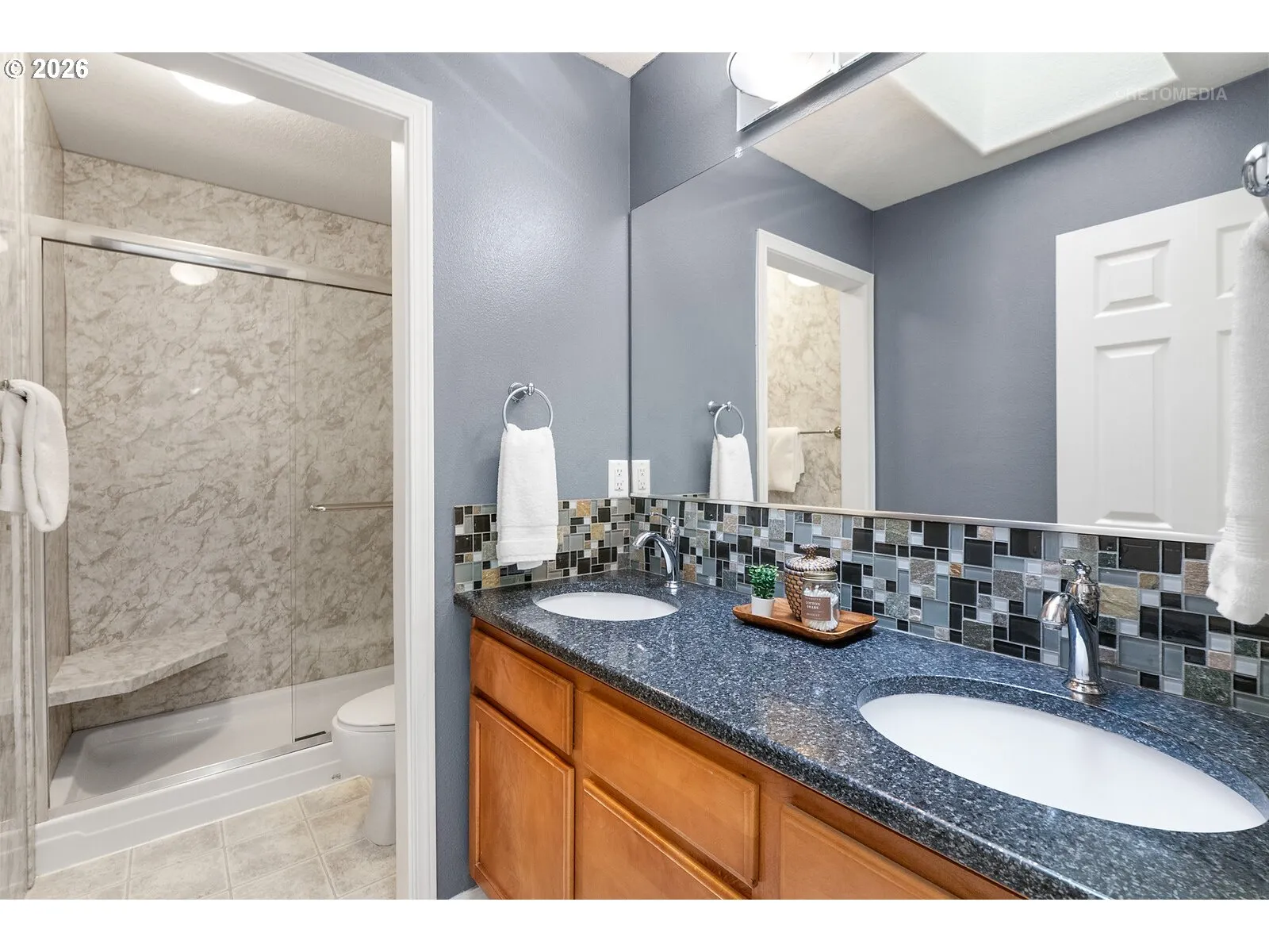 Bathroom-Upper